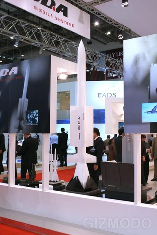 Illustration for article titled Dubai Air Show Has Most Amazing Aircraft and Weapon Models Ever